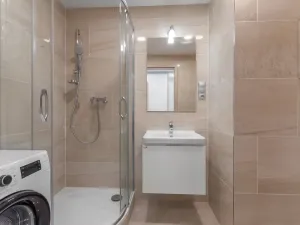 Pronájem bytu 1+kk, Praha - Vysočany, Bassova, 28 m2