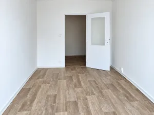Pronájem bytu 2+kk, Praha - Černý Most, Bryksova, 39 m2