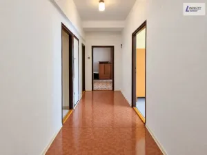 Prodej bytu 3+1, Hradec Králové, Labská kotlina, 83 m2