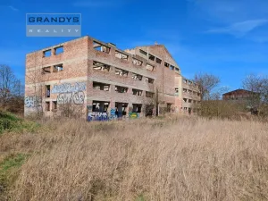Prodej komerčního pozemku, Všestudy - Dušníky nad Vltavou, 42524 m2