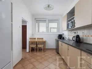 Prodej bytu 2+1, Praha - Holešovice, Osadní, 50 m2