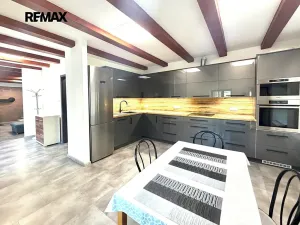 Prodej rodinného domu, Hromnice, 232 m2