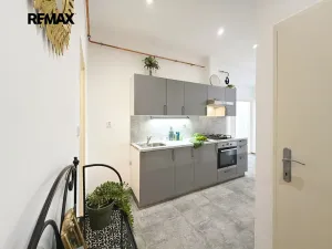 Prodej bytu 2+kk, Praha - Nusle, Kloboučnická, 52 m2