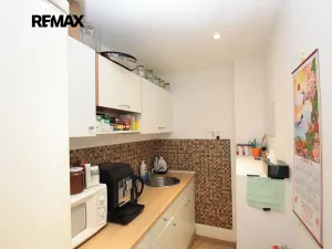Prodej kanceláře, Praha - Hlubočepy, Voskovcova, 141 m2