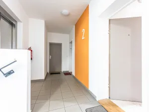 Pronájem bytu 2+kk, Praha - Uhříněves, Jindřicha Bubeníčka, 37 m2