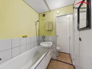Prodej bytu 3+1, Krupka - Maršov, Karla Čapka, 82 m2