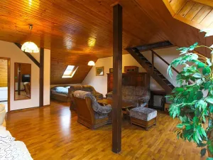 Prodej restaurace, Kladno, Štefánikova, 592 m2