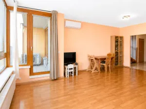 Prodej bytu 4+kk, Praha - Uhříněves, Nové náměstí, 156 m2