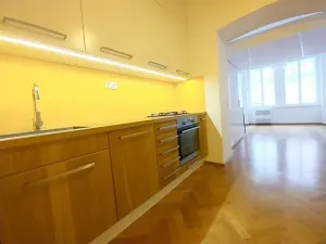Pronájem bytu 1+1, Praha - Žižkov, Čajkovského, 30 m2