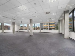 Pronájem kanceláře, Praha, Laurinova, 2137 m2