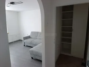Pronájem bytu 2+1, Tachov, 1. máje, 48 m2