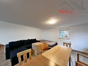 Pronájem bytu 1+kk, Jaroměř - Semonice, 68 m2