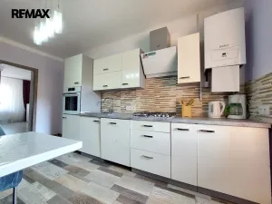 Prodej bytu 2+kk, Karlovy Vary, Západní, 55 m2