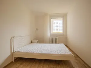 Pronájem bytu 3+1, Praha - Žižkov, Ostromečská, 83 m2