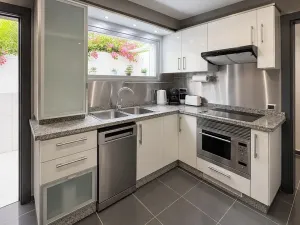 Prodej vily, Adeje, Španělsko, 152 m2