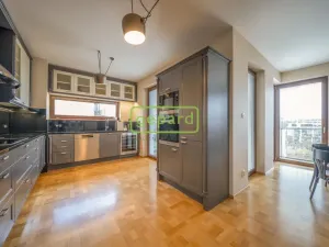 Prodej bytu 6+kk a větší, Praha, Učňovská, 190 m2