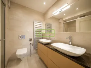 Prodej bytu 6+kk a větší, Praha, Učňovská, 190 m2