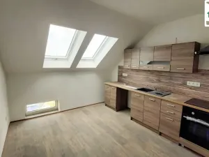 Pronájem bytu 1+1, Cheb, Evropská, 46 m2