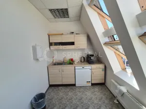 Pronájem kanceláře, Brno - Brno-město, Rašínova, 200 m2