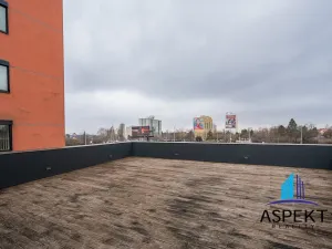 Pronájem kanceláře, Praha - Chodov, Líbalova, 115 m2