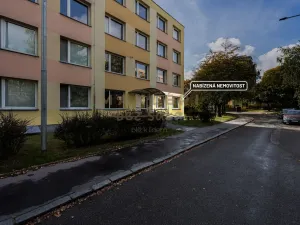 Prodej bytu 4+1, Praha - Kobylisy, Šimůnkova, 77 m2