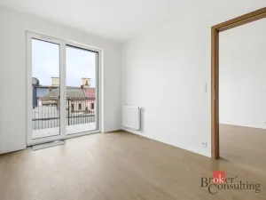 Pronájem bytu 2+kk, Hradec Králové, Na Střezině, 48 m2