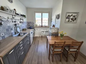 Prodej bytu 3+1, Praha - Žižkov, Biskupcova, 74 m2