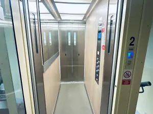 Prodej bytu 3+1, Karlovy Vary, Šmeralova, 87 m2