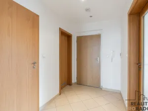 Pronájem bytu 2+kk, Praha - Zličín, Sazovická, 55 m2