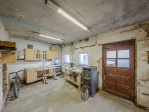 Prodej rodinného domu, Komňa, 182 m2