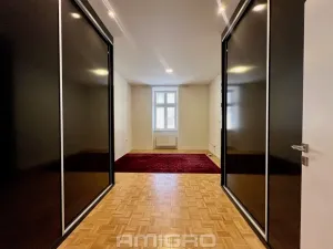 Prodej vícegeneračního domu, Ostrovačice, náměstí Viléma Mrštíka, 1000 m2