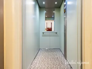 Pronájem bytu 2+kk, Praha - Horní Měcholupy, Boloňská, 43 m2