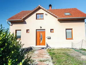 Prodej rodinného domu, Perná, 258 m2