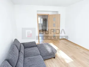 Pronájem bytu 2+1, Neratovice, 54 m2