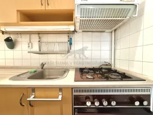 Pronájem bytu 1+kk, Praha - Strašnice, Za poštou, 32 m2