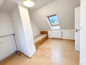 Pronájem bytu 4+kk, Praha, 99 m2