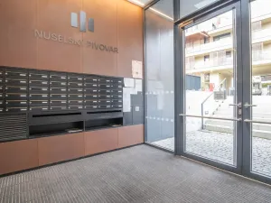 Pronájem bytu 2+kk, Praha - Nusle, Vrtbova, 46 m2