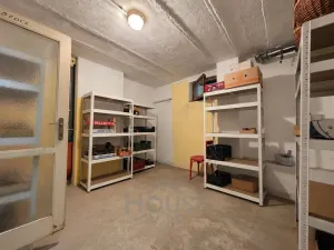 Prodej bytu 2+1, Praha, U páté baterie, 52 m2