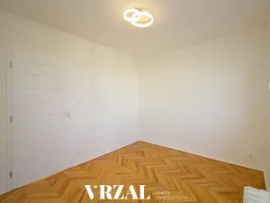 Prodej bytu 3+1, Plzeň, Partyzánská, 66 m2