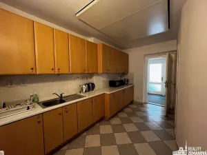 Pronájem kanceláře, Praha - Nové Město, Rumunská, 56 m2