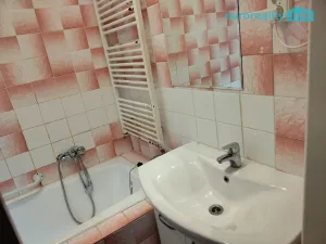 Prodej bytu 3+1, Dalovice, Borská, 73 m2