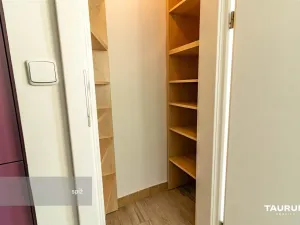 Pronájem bytu 2+1, Praha - Košíře, Starokošířská, 67 m2