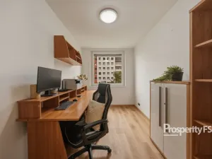 Prodej bytu 4+1, Ústí nad Labem - Všebořice, Spartakiádní, 84 m2