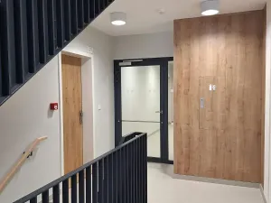 Pronájem bytu 1+kk, Praha - Karlín, Švarcova, 31 m2
