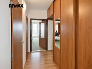 Prodej bytu 3+1, Praha - Troja, Krynická, 65 m2