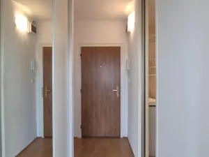 Pronájem bytu 1+kk, Praha - Řepy, Vondroušova, 36 m2