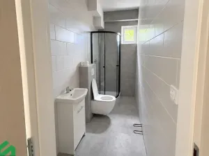 Pronájem bytu 1+kk, Praha - Libeň, Na Truhlářce, 30 m2