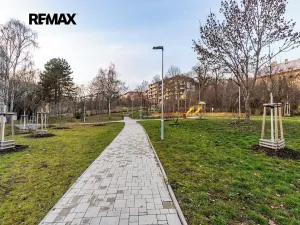 Pronájem bytu 2+kk, Praha - Břevnov, Radimova, 65 m2