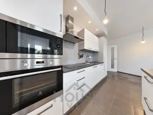 Prodej bytu 2+kk, Praha - Žižkov, Olgy Havlové, 66 m2