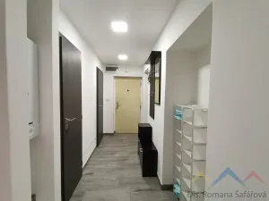 Prodej bytu 3+1, Břidličná, 1. máje, 68 m2